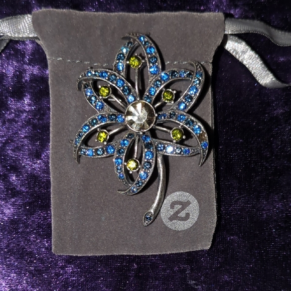 Vintage Brooch Jewelry - Elegant Blue and Green Crystal Flower Brooch